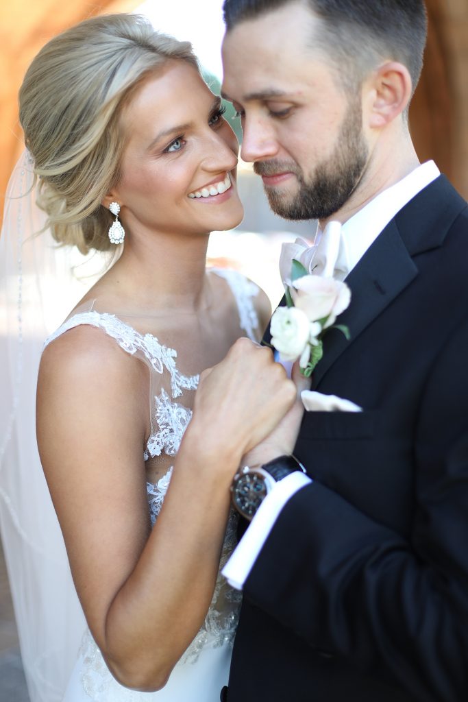 Chic City Wedding at The Pennsylvanian | Burgh Brides | Araujo Photography