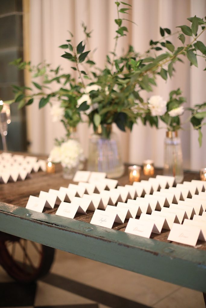 Chic City Wedding at The Pennsylvanian | Burgh Brides | Araujo Photography