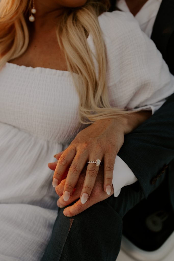 Coastal Style Lake Erie Engagement Session | Burgh Brides | Jessica Jolene Photography
