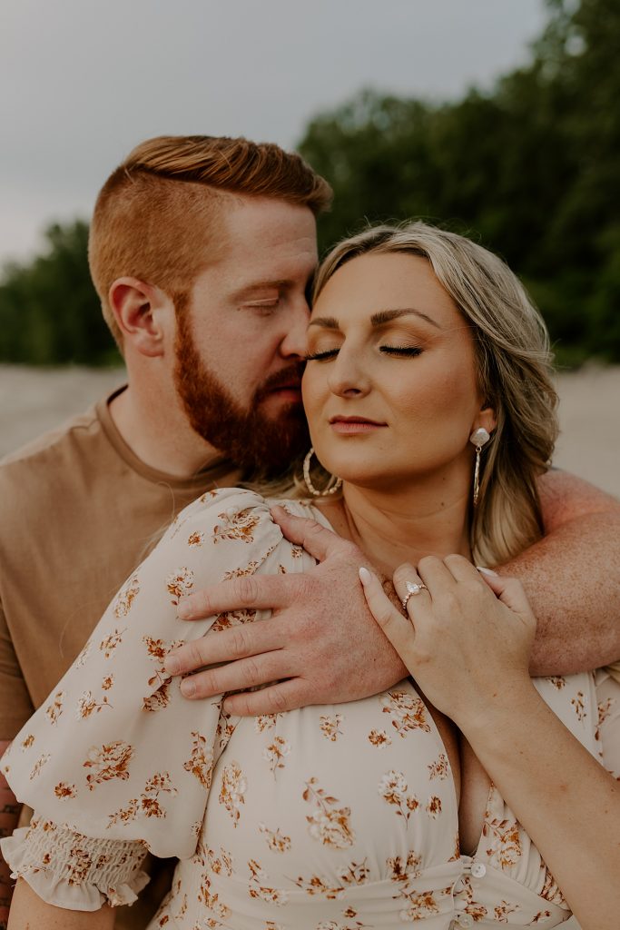Coastal Style Lake Erie Engagement Session | Burgh Brides | Jessica Jolene Photography
