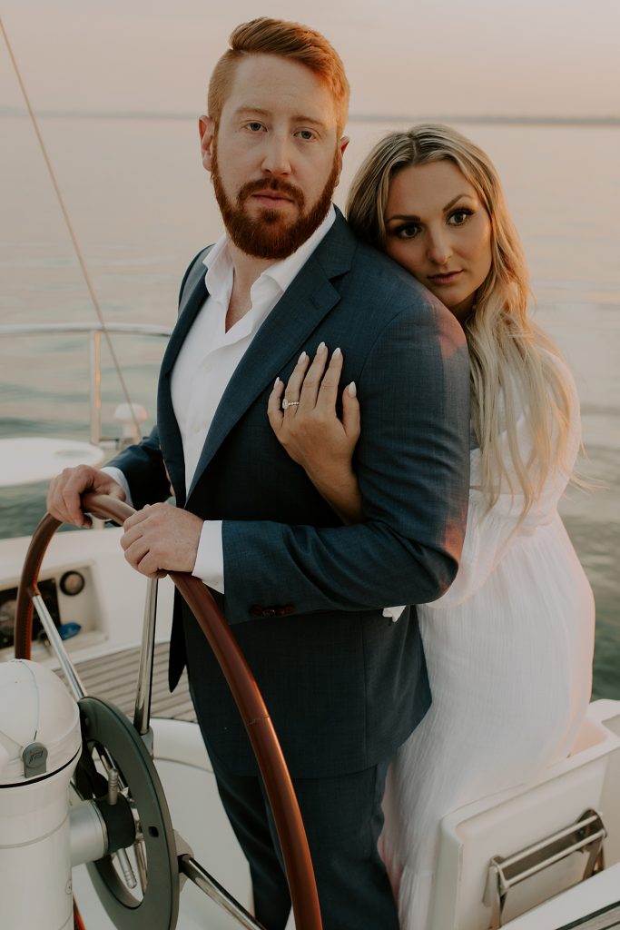 Coastal Style Lake Erie Engagement Session | Burgh Brides | Jessica Jolene Photography
