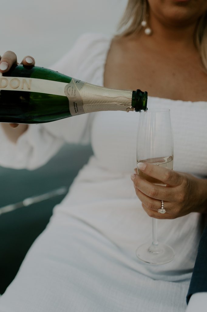 Coastal Style Lake Erie Engagement Session | Burgh Brides | Jessica Jolene Photography