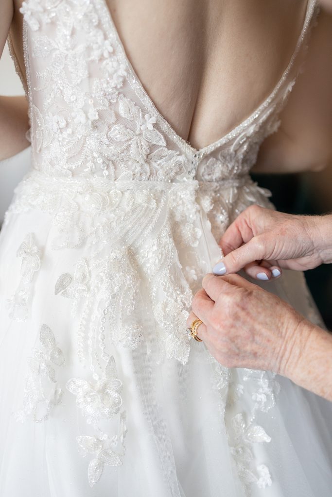 Garden Inspired Soldiers & Sailors Museum Wedding | Burgh Brides | Dana Lynn Photography
