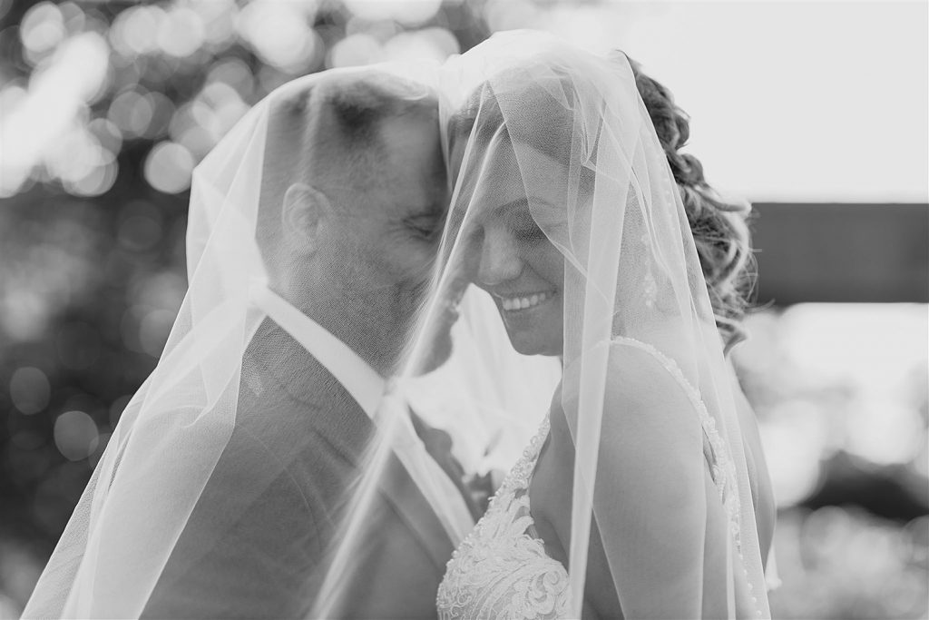 Modern & Bold Riverfront Weddings Celebration | Burgh Brides | Steven Dray Photography