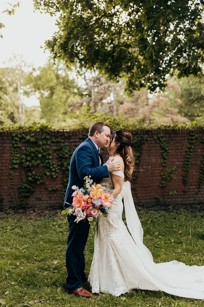 Romantic Springtime Phipps Conservatory Wedding | Burgh Brides | Tyler Norman Photography
