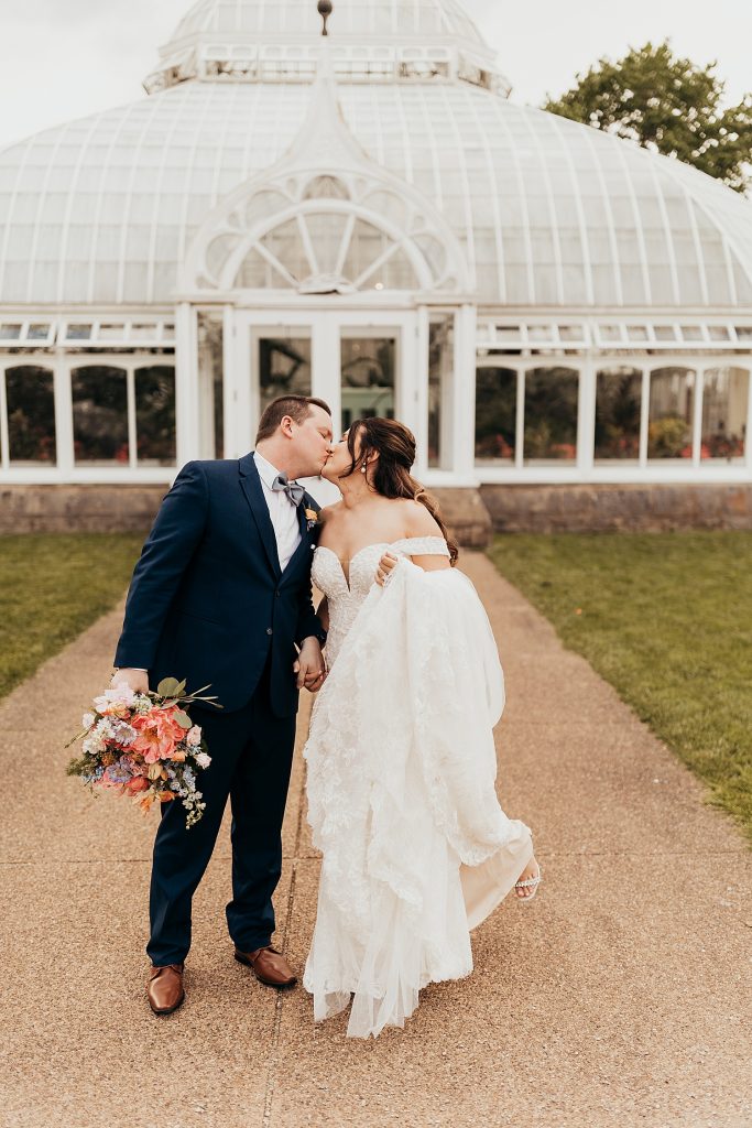 Romantic Springtime Phipps Conservatory Wedding | Burgh Brides | Tyler Norman Photography