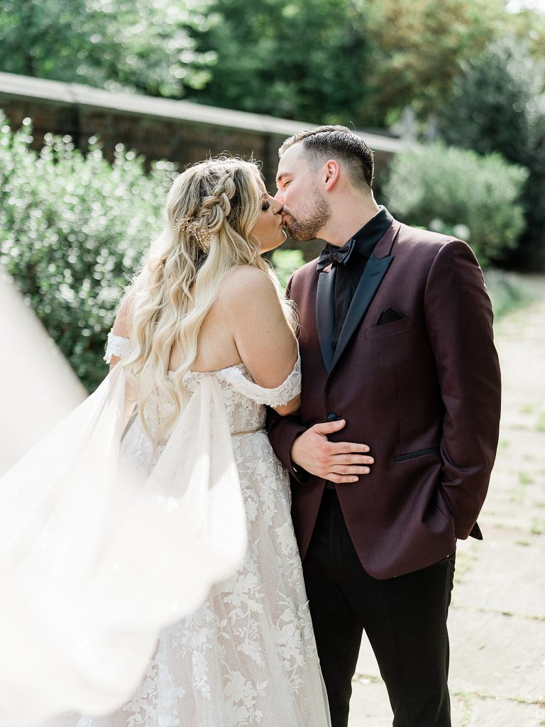 Boho Maroon & Peach MuseumLab Wedding | Burgh Brides | Frank Vilsack Photography