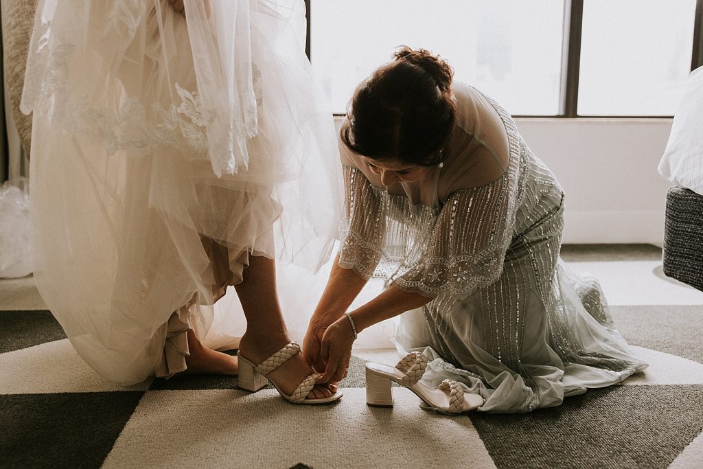 Intimate Courthouse Wedding & Cafe du Jour Reception | Burgh Brides | All Heart Photo