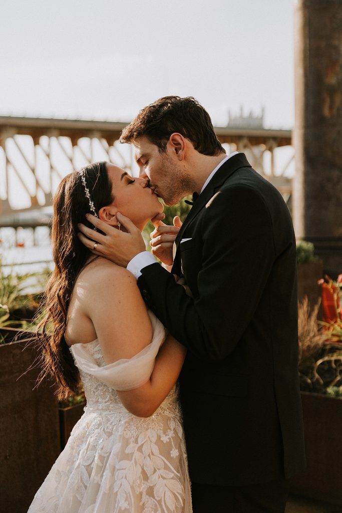 Intimate Courthouse Wedding & Cafe du Jour Reception | Burgh Brides | All Heart Photo