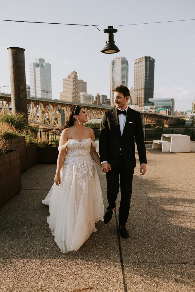 Intimate Courthouse Wedding & Cafe du Jour Reception | Burgh Brides | All Heart Photo