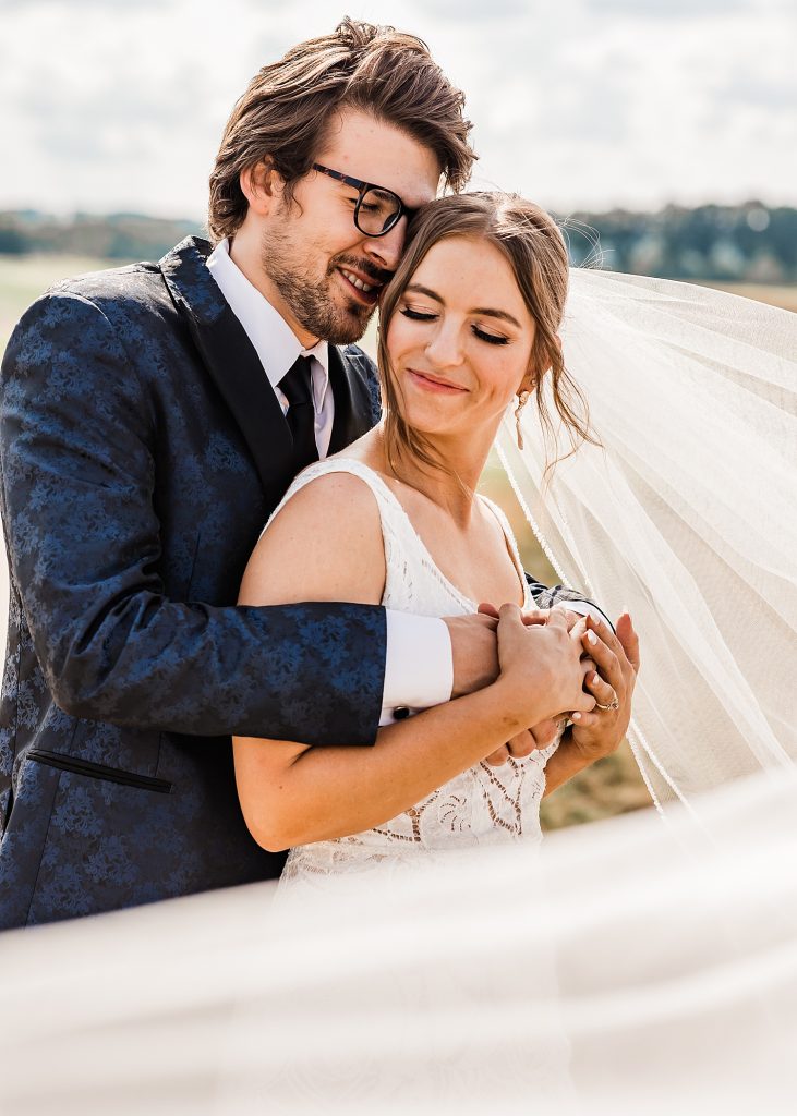 Amalfi Coast Inspired Wedding at Oakmont Country Club | Burgh Brides