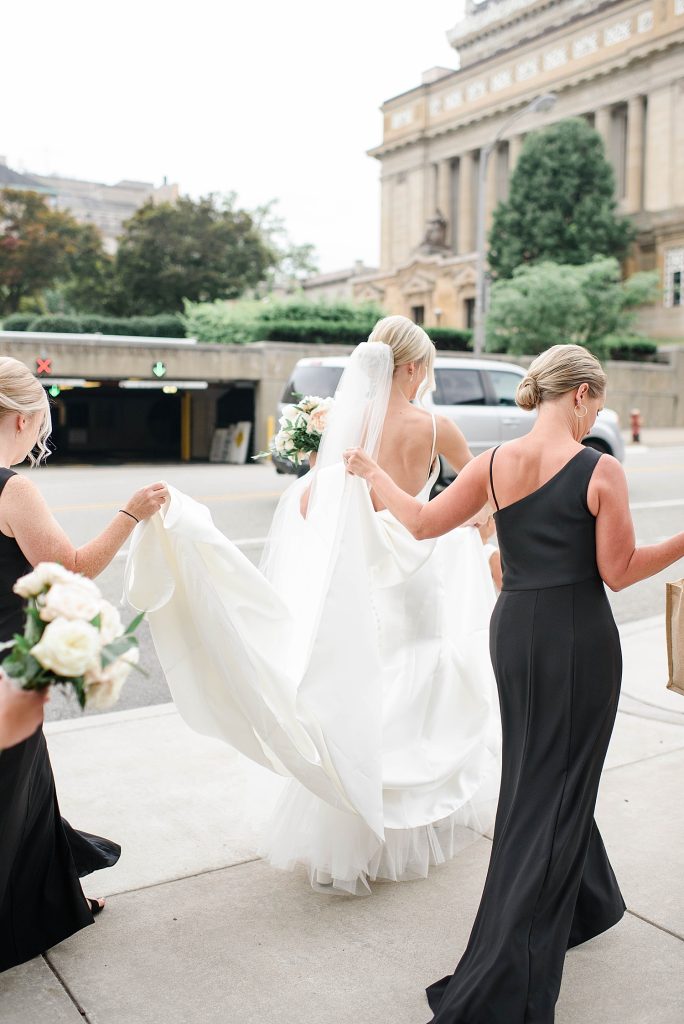 Radiant & Romantic Oakmont Country Club Wedding | Burgh Brides | Alison Mish Photography