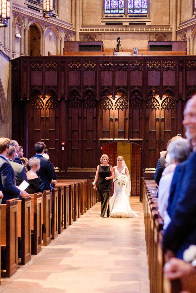 Radiant & Romantic Oakmont Country Club Wedding | Burgh Brides | Alison Mish Photography
