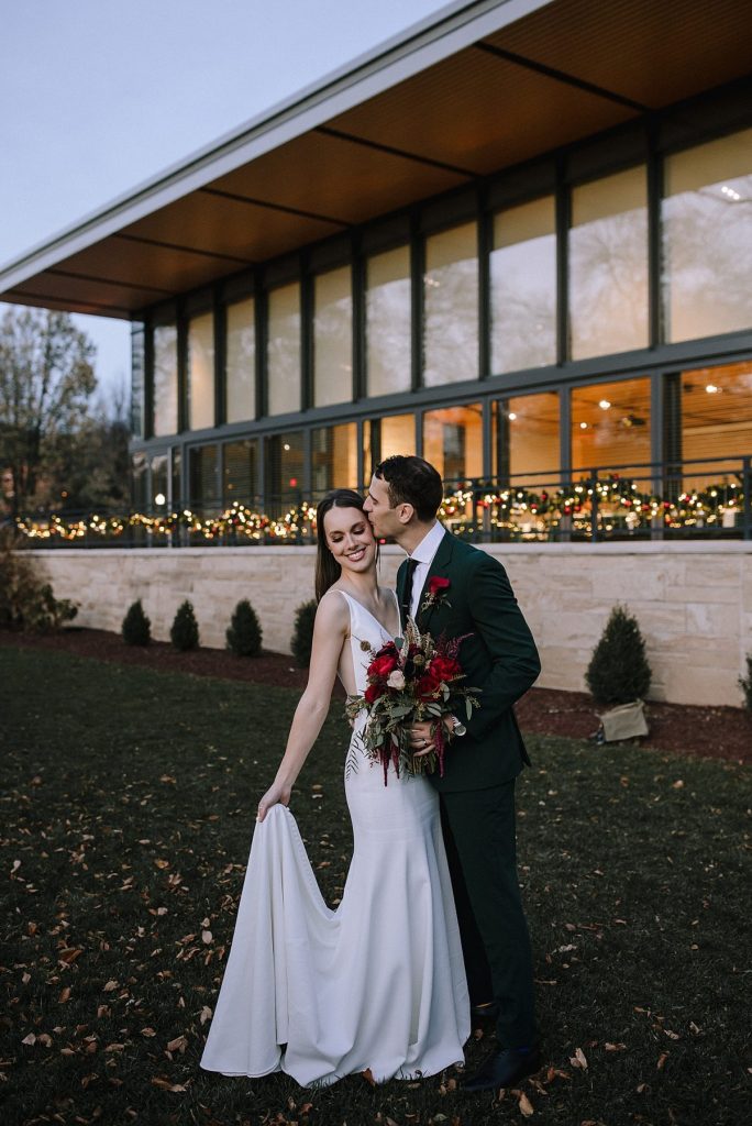 Bird Inspired Wedding at the National Aviary | Burgh Brides | Kaitlin Powell Photography