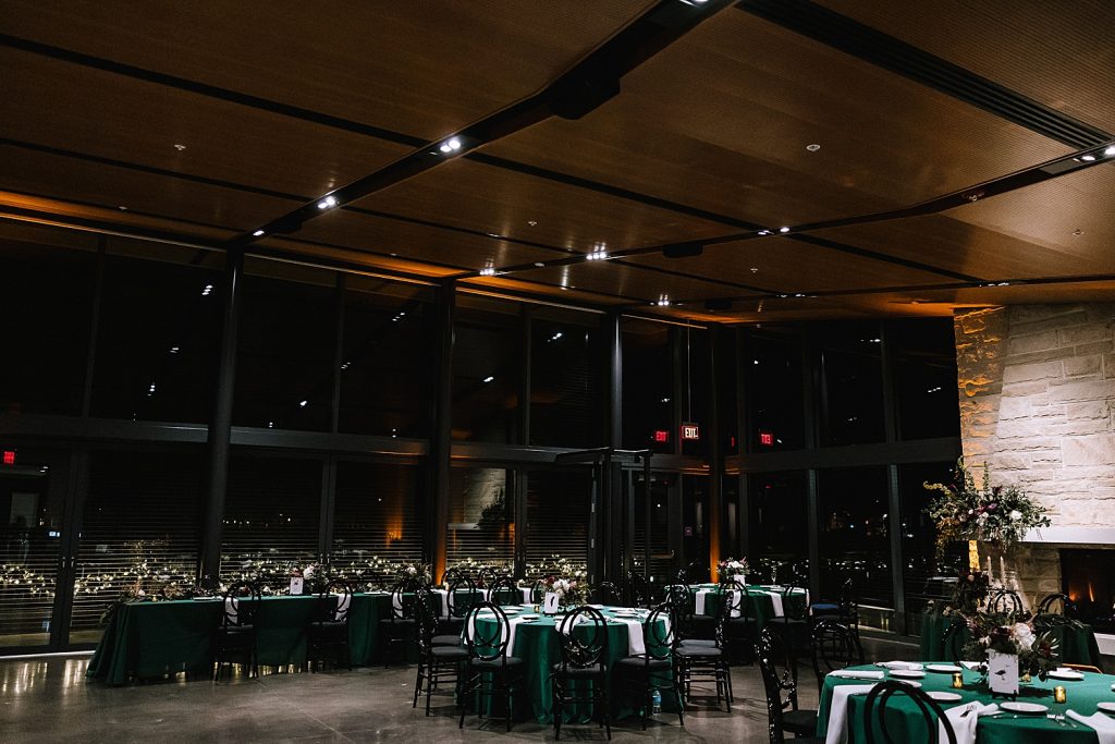 Bird Inspired Wedding at the National Aviary | Burgh Brides | Kaitlin Powell Photography