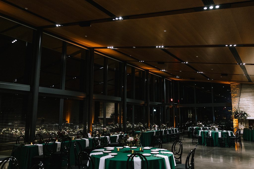 Bird Inspired Wedding at the National Aviary | Burgh Brides | Kaitlin Powell Photography
