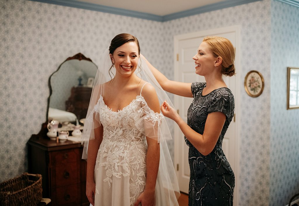 Dusty Blue & Berry Wedding at the Butler Country Club | Burgh Brides | Carly K Photography